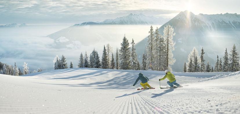 https://a.storyblok.com/f/150663/2000x950/79f02ba9a0/solden-ski-resort.jpg