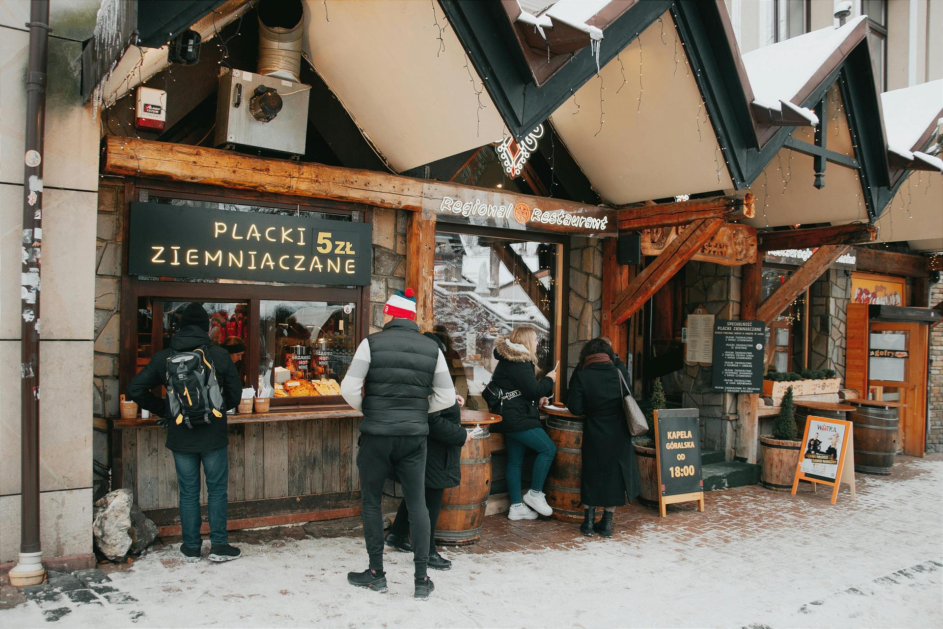 zakopane-poland-christmas-market-festive